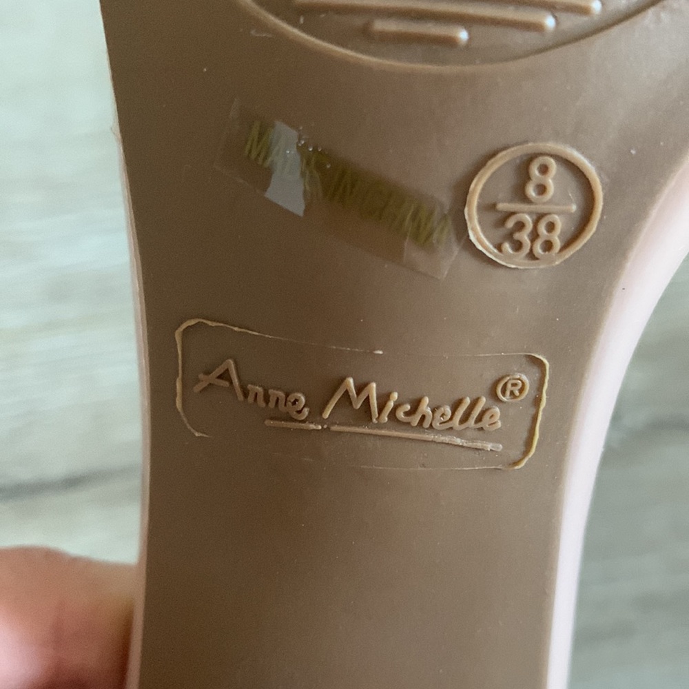 Nude Heels - Picture 5 of 5